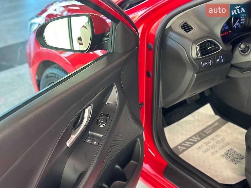 Универсал Hyundai i30 2019 в Львове