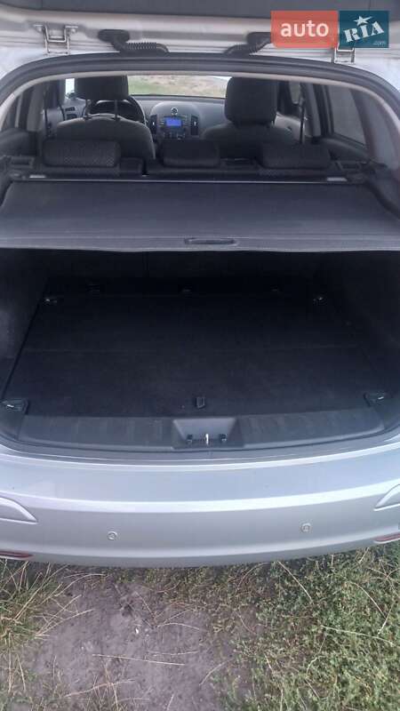 Универсал Hyundai i30 2010 в Чернигове