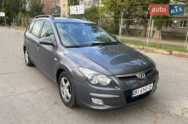 Универсал Hyundai i30 2010 в 