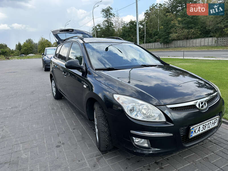 Универсал Hyundai i30 2008 в 