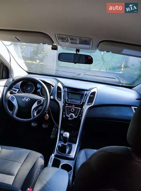 Хэтчбек Hyundai i30 2013 в Одессе