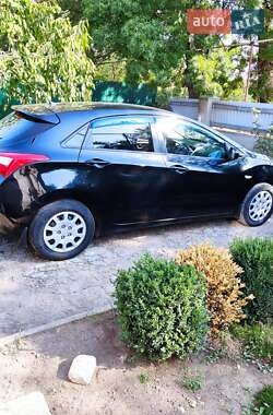 Хэтчбек Hyundai i30 2013 в 
