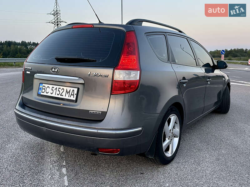 Универсал Hyundai i30 2008 в Радивилове