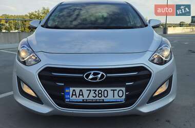 Хэтчбек Hyundai i30 2016 в Киеве