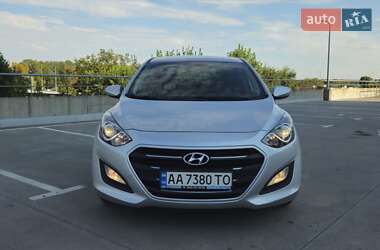 Хэтчбек Hyundai i30 2016 в 