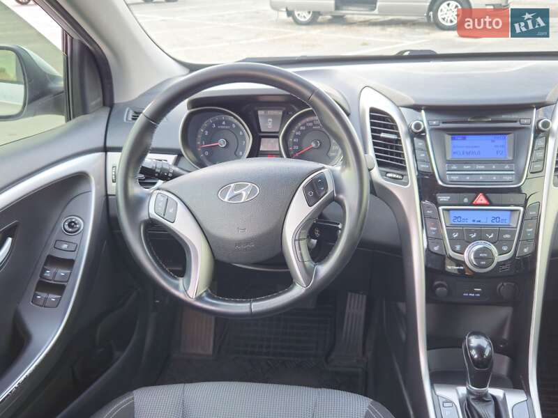 Хэтчбек Hyundai i30 2016 в Киеве фото 27 Хэтчбек Hyundai i30 2016 в Киеве