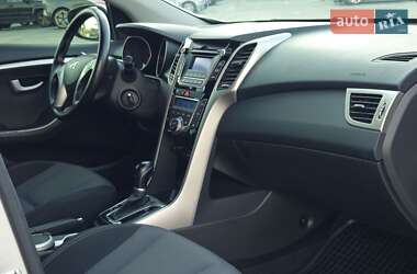 Хэтчбек Hyundai i30 2016 в 