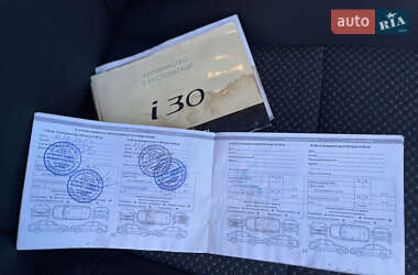 Хэтчбек Hyundai i30 2010 в 