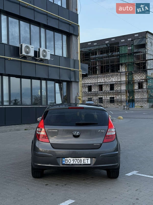 Хэтчбек Hyundai i30 2009 в Тернополе