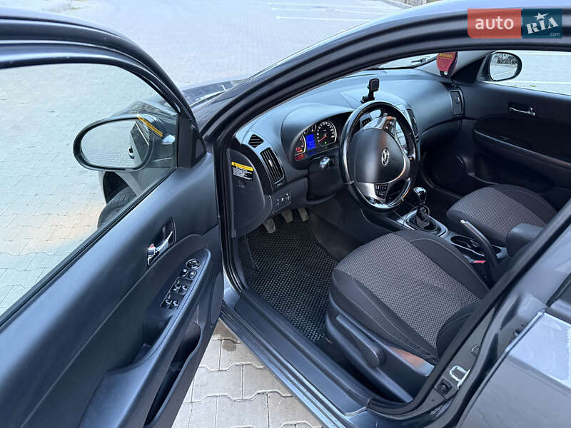 Хэтчбек Hyundai i30 2009 в Тернополе