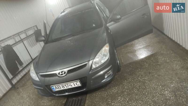 Универсал Hyundai i30 2009 в 