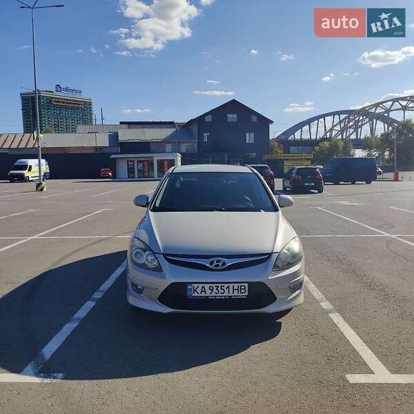 Хэтчбек Hyundai i30 2010 в Киеве фото 5 Хэтчбек Hyundai i30 2010 в Киеве