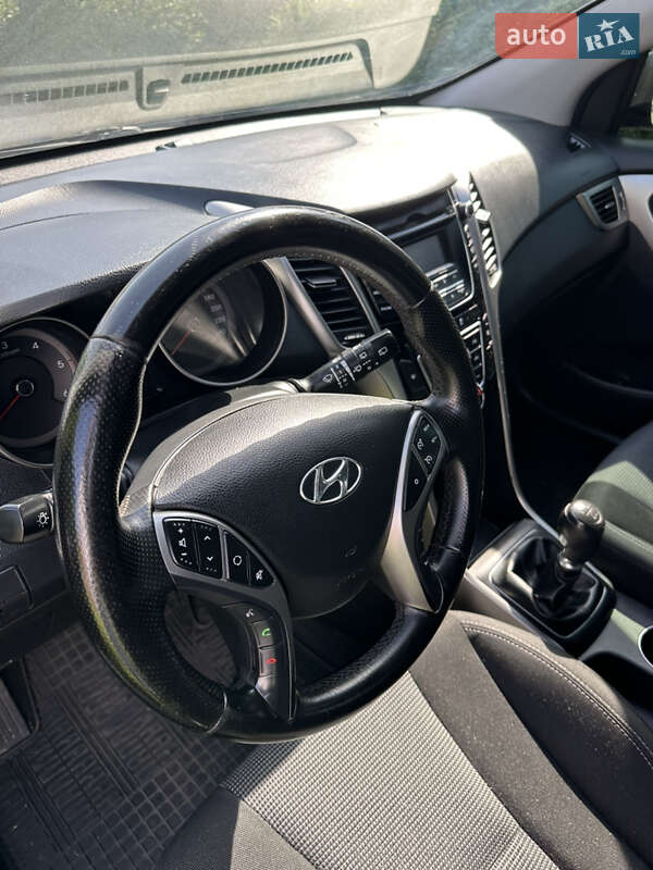 Універсал Hyundai i30 2013 в Харкові