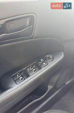Универсал Hyundai i30 2010 в 