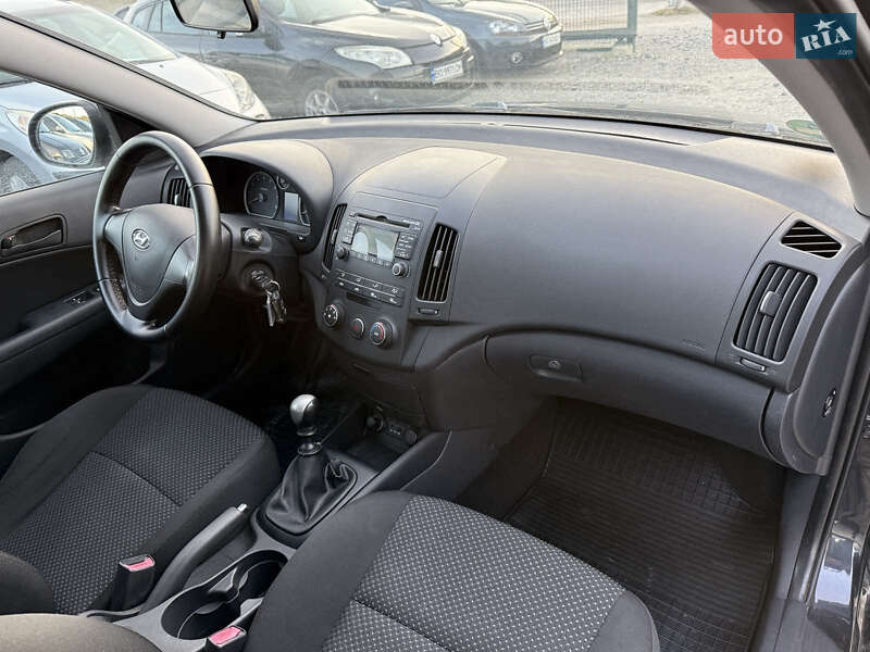 Хэтчбек Hyundai i30 2009 в Тернополе