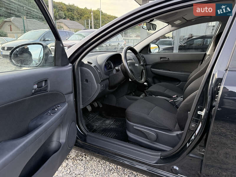 Хэтчбек Hyundai i30 2009 в Тернополе