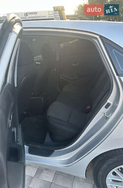 Хэтчбек Hyundai i30 2012 в 