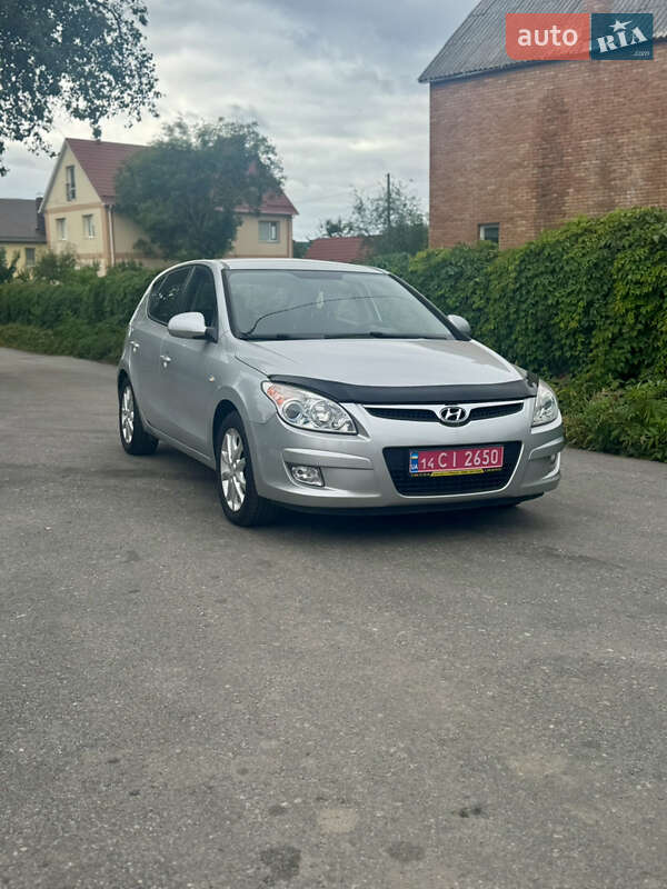 Хэтчбек Hyundai i30 2007 в Виннице