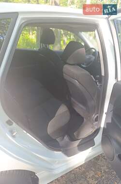 Хэтчбек Hyundai i30 2010 в 