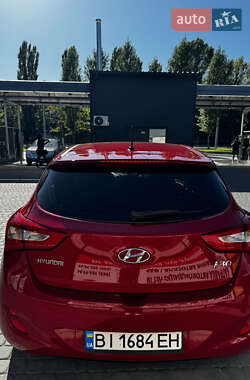 Хэтчбек Hyundai i30 2012 в 