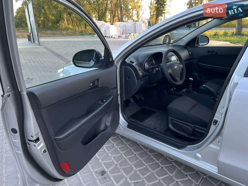 Универсал Hyundai i30 2009 в Виннице