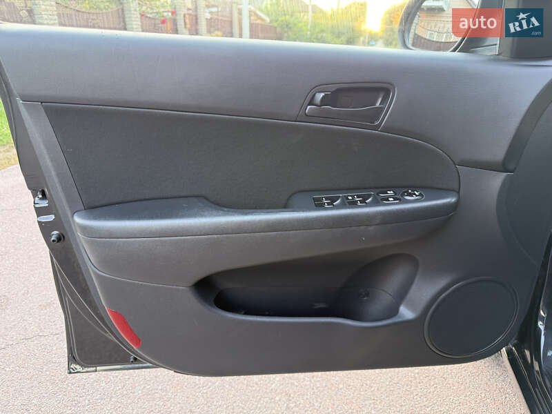 Универсал Hyundai i30 2009 в Борисполе