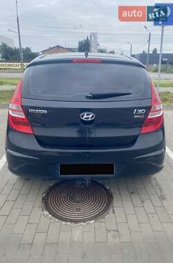 Хэтчбек Hyundai i30 2009 в 