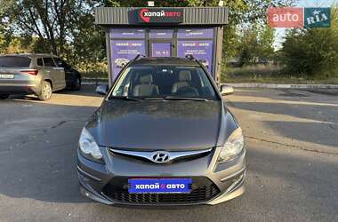Универсал Hyundai i30 2010 в 