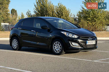 Хэтчбек Hyundai i30 2013 в Киеве
