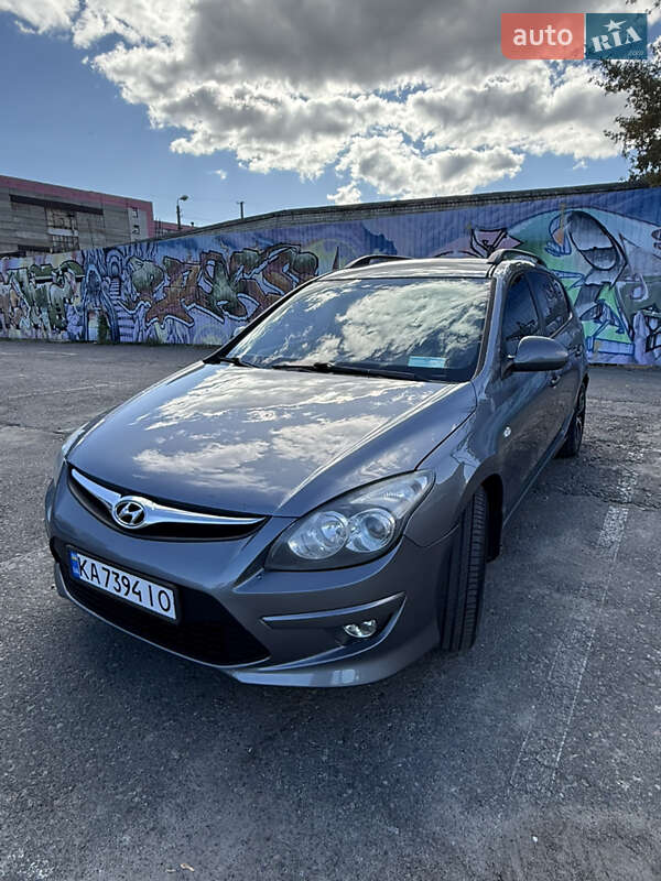 Универсал Hyundai i30 2012 в 