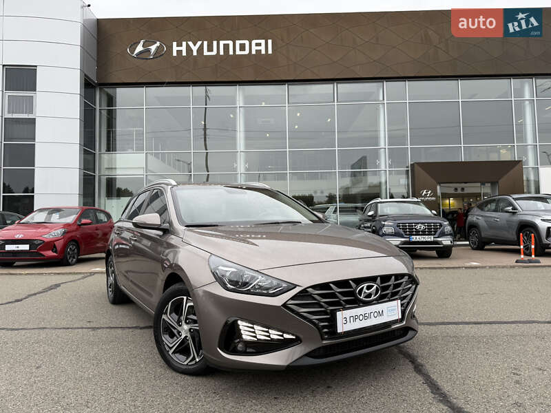 Hyundai i30 2021