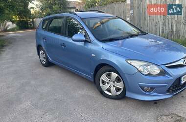 Универсал Hyundai i30 2012 в Житомире