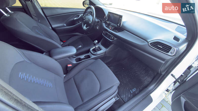 Универсал Hyundai i30 2018 в Хусте