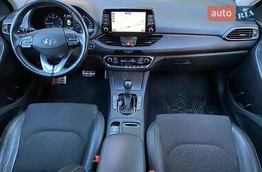 Фастбэк Hyundai i30 2019 в 