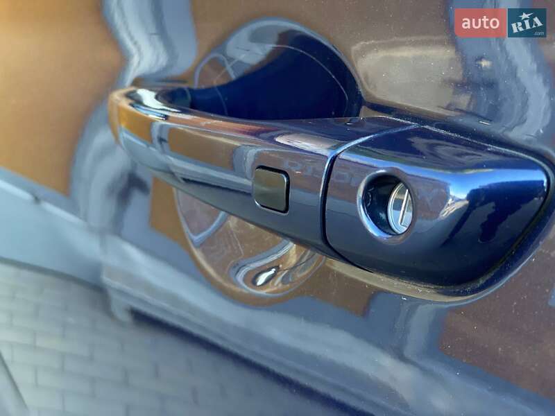 Фастбек Hyundai i30 2019 в Дніпрі