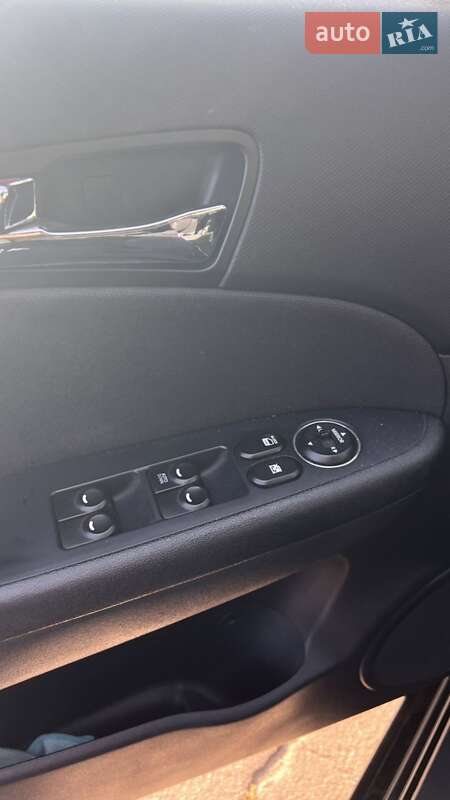Універсал Hyundai i30 2010 в Чернігові фото 12 Універсал Hyundai i30 2010 в Чернігові