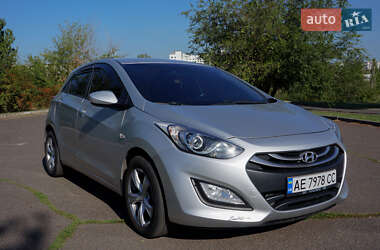 Хэтчбек Hyundai i30 2013 в 