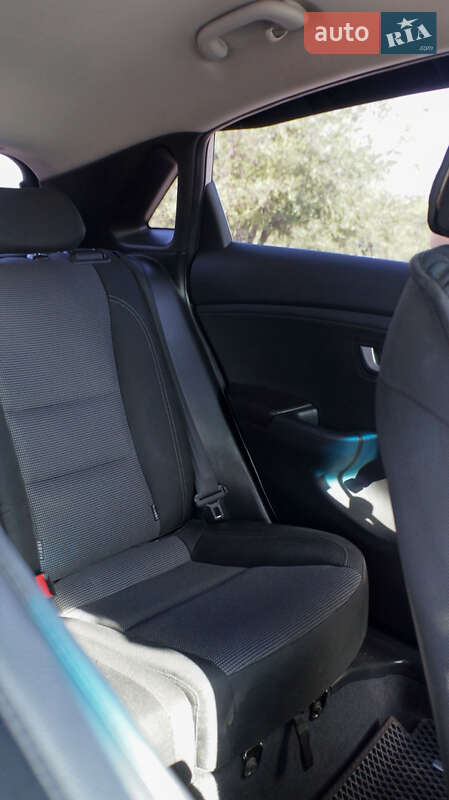 Хэтчбек Hyundai i30 2013 в Кривом Роге