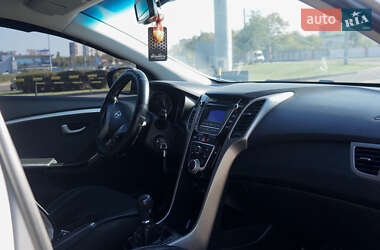 Хэтчбек Hyundai i30 2013 в 
