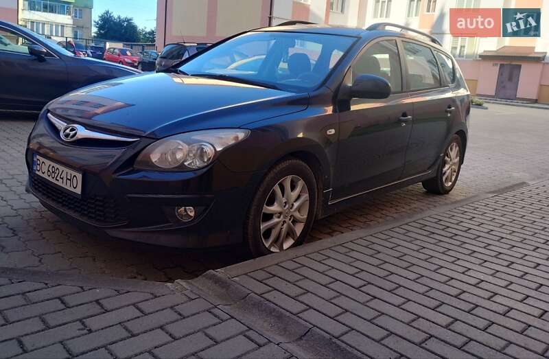 Універсал Hyundai i30 2010 в Жовкві фото 7 Універсал Hyundai i30 2010 в Жовкві