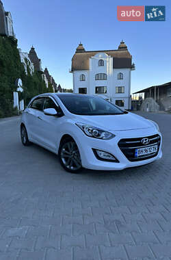 Хэтчбек Hyundai i30 2015 в 