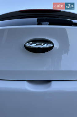 Хэтчбек Hyundai i30 2015 в 