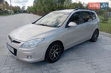 Универсал Hyundai i30 2008 в Буче
