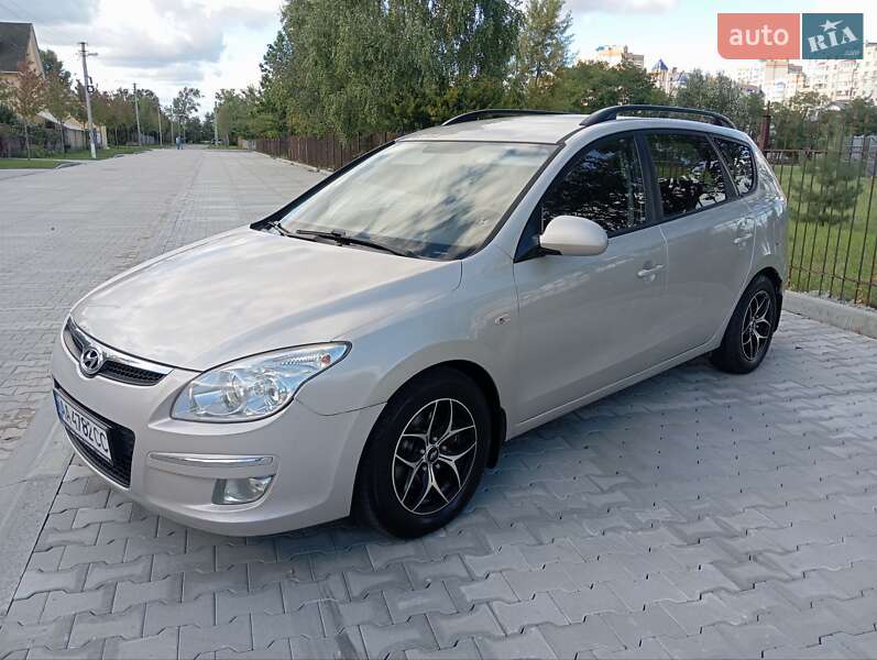 Универсал Hyundai i30 2008 в 