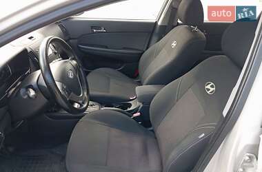 Универсал Hyundai i30 2008 в 