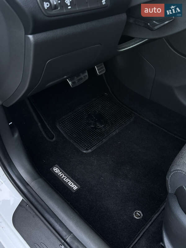 Хетчбек Hyundai i30 2021 в Ірпені