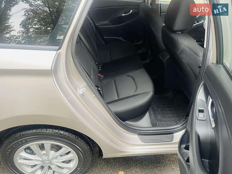 Универсал Hyundai i30 2020 в Киеве