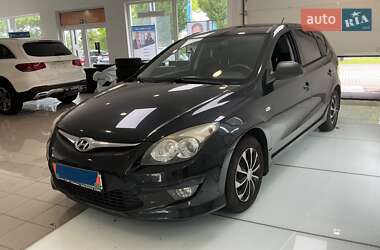 Универсал Hyundai i30 2010 в Сумах