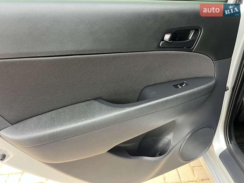 Универсал Hyundai i30 2011 в Киеве