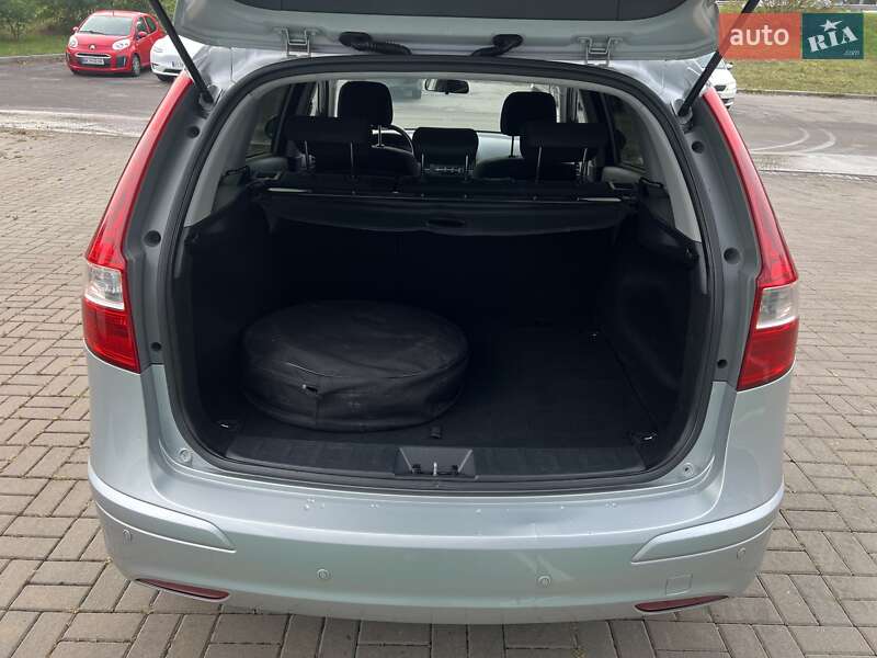 Универсал Hyundai i30 2011 в Киеве